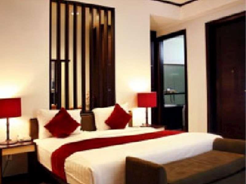 Rumah Nenek Hotel And Restaurant Padang  Eksteriør billede